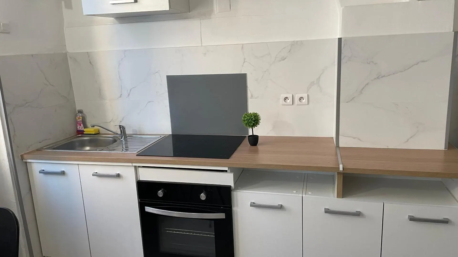 Joli Appartement 2 Pieces Proche Gare St Charles Marseille France