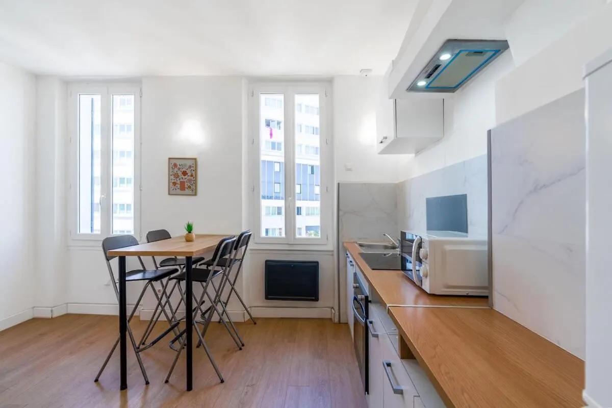 Joli Appartement 2 Pieces Proche Gare St Charles Marseille