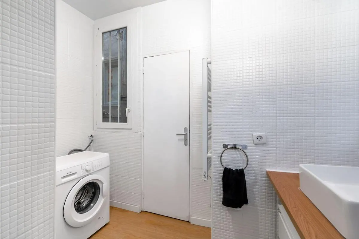 Apartment Joli Appartement 2 Pieces Proche Gare St Charles Marseille France